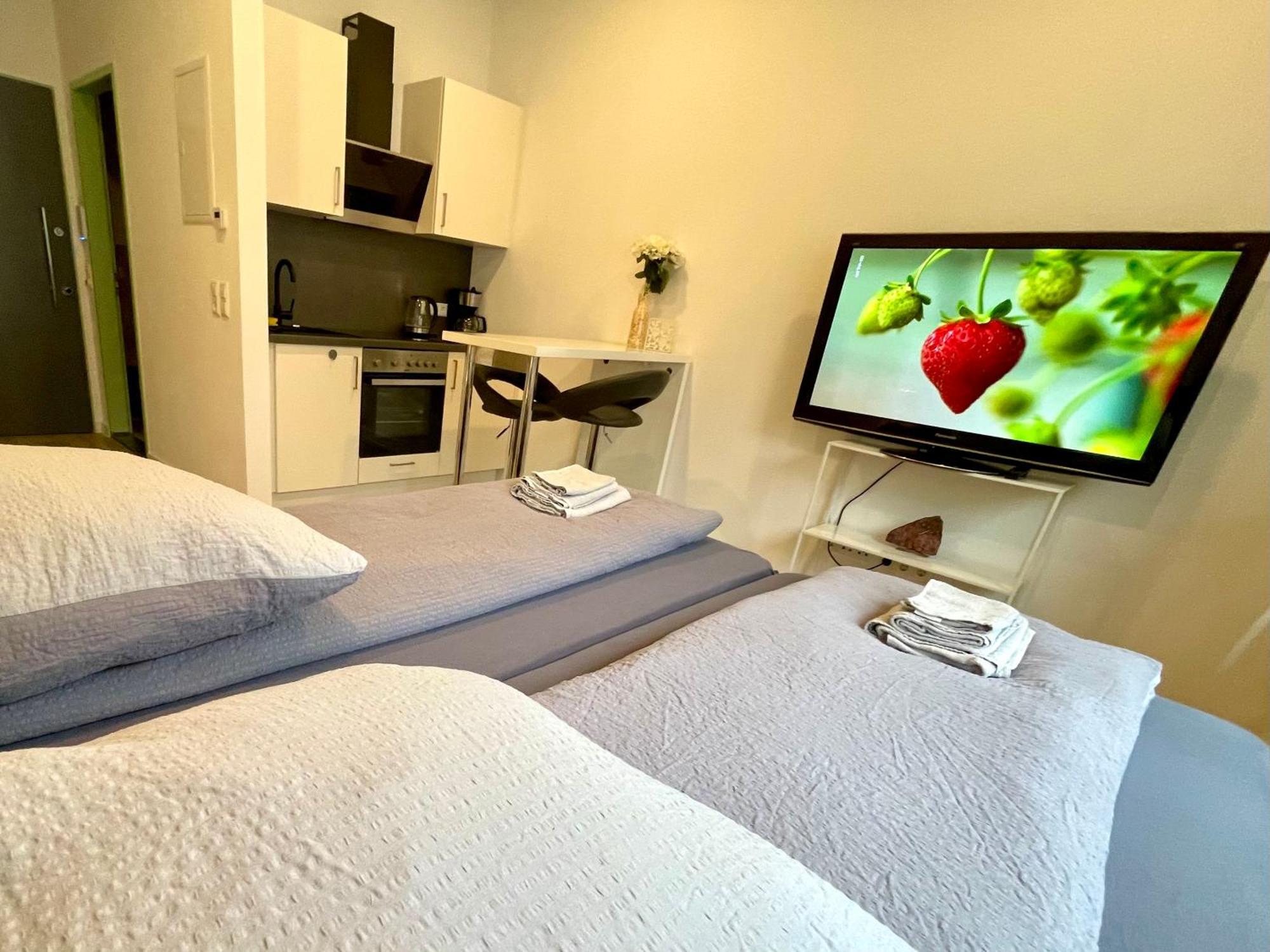 Neu Wunderschoenenes Weisses Apartament Am Schloessle Zentrum Goldstadt Pforzheim Exterior foto